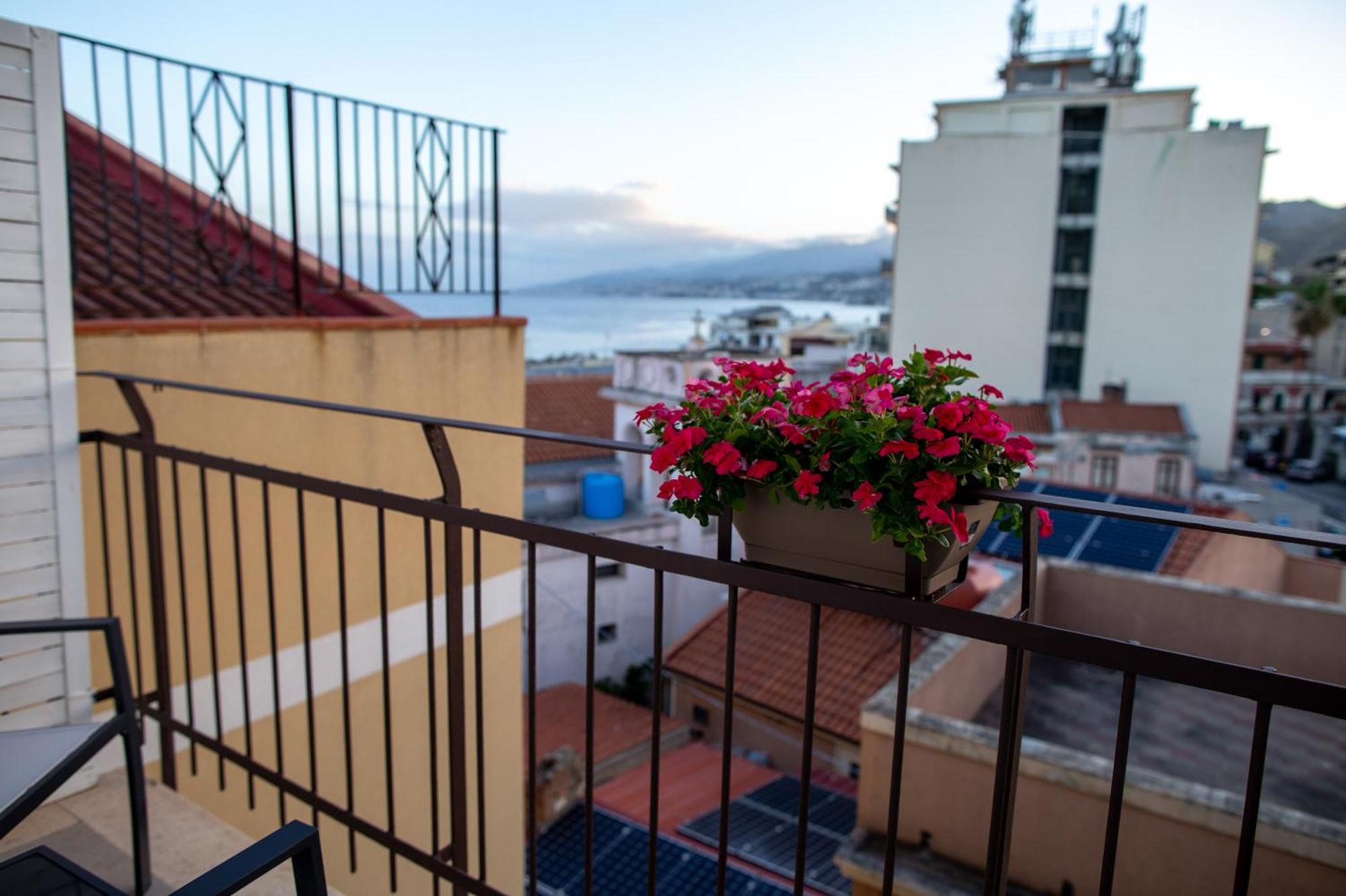 Operaprimasuite Messina Exterior foto